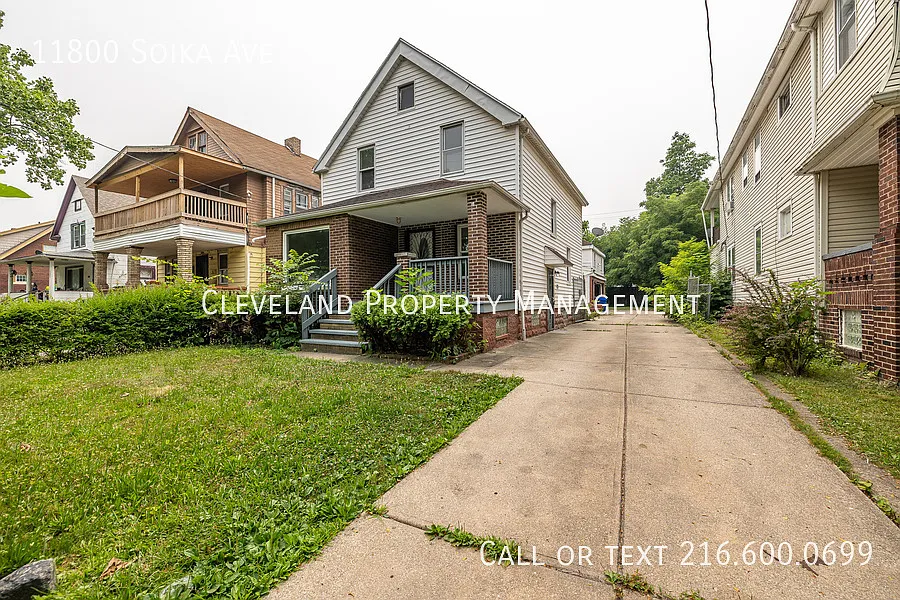 11800 Soika Ave