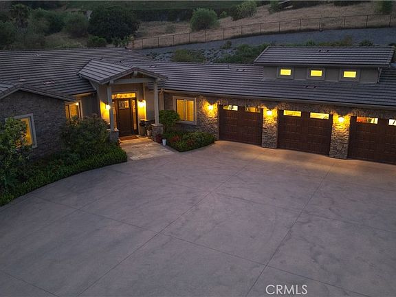 4th image of 4355 Ramona Dr