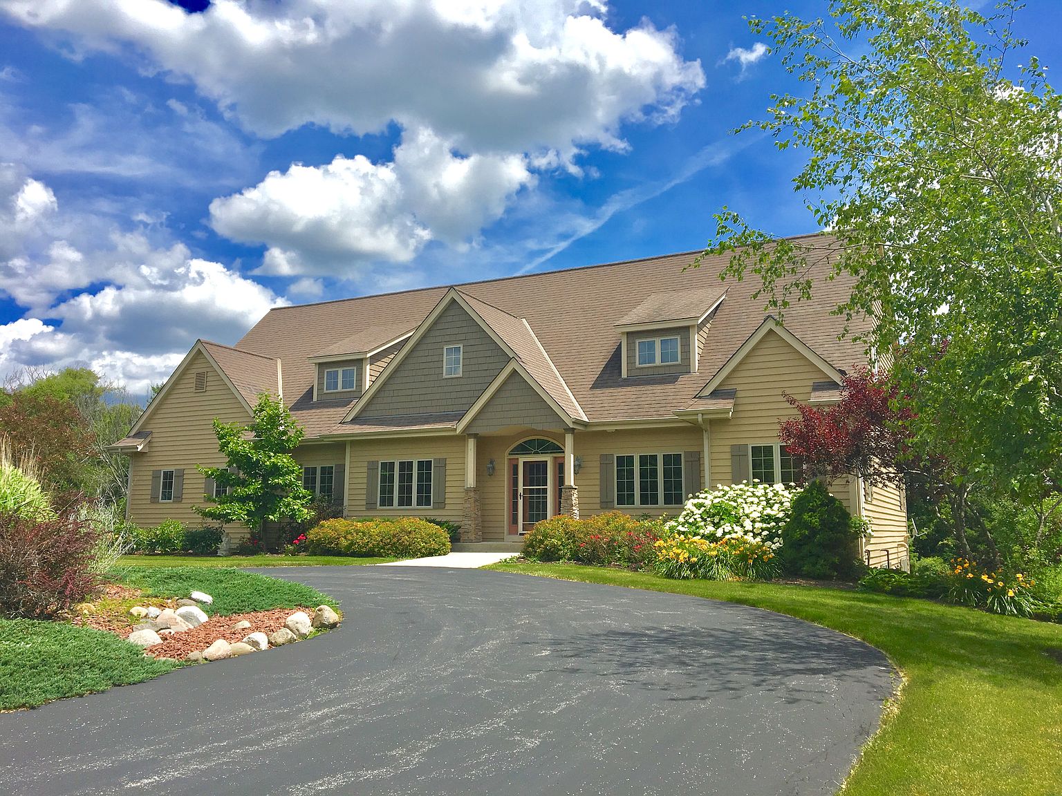 470 Woodside Dr, Cedarburg, WI 53012 Zillow