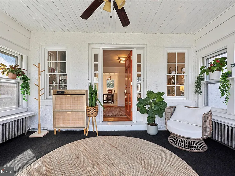 232 Forrest Ave — Photo 20