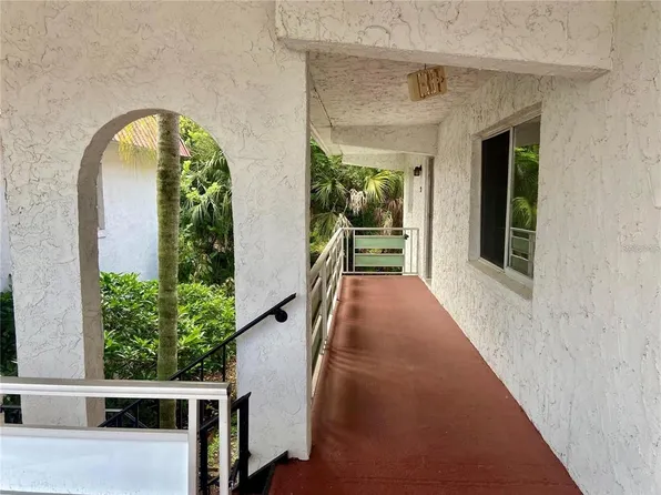 1100 Martinique Dr APT 208, Winter Haven, FL 33884