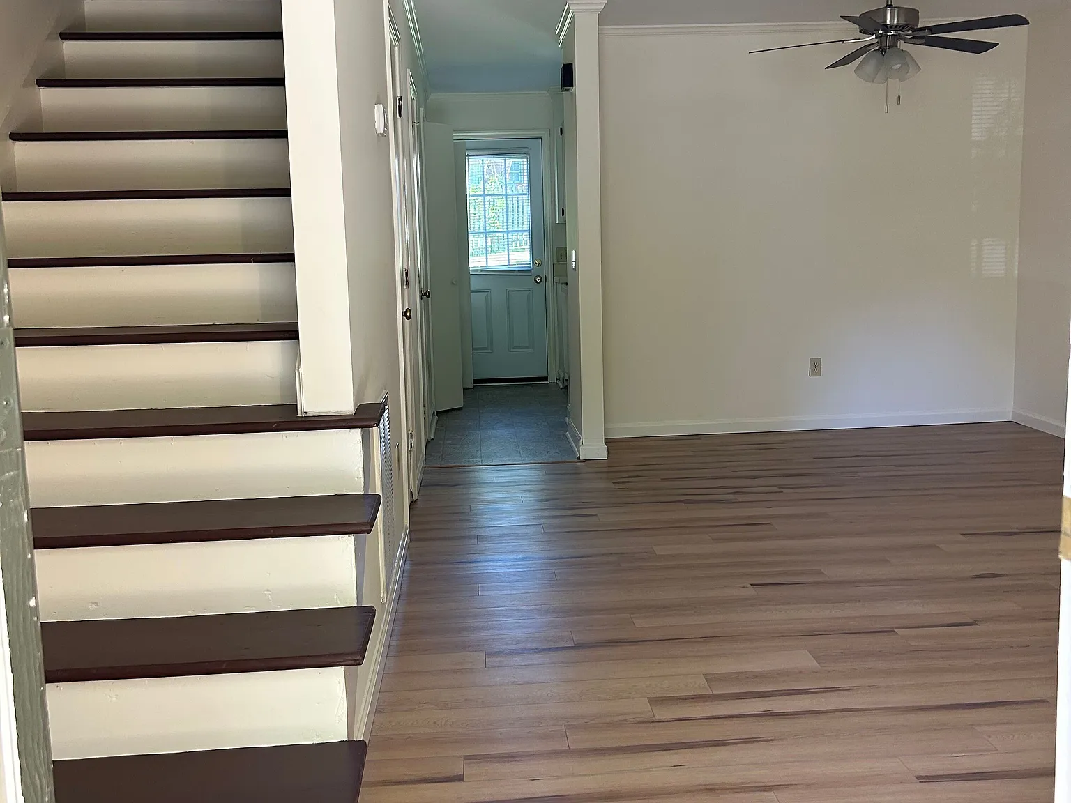 107 Rainbow Cir — Photo 3