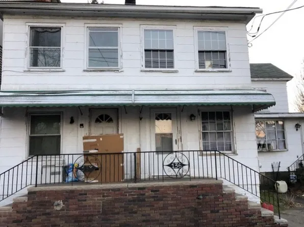 138 S Walnut St, Mount Carmel, PA 17851