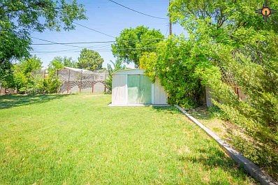 2nd image of 1104 W Hermosa Dr
