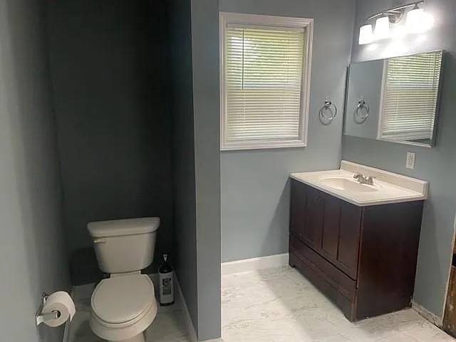 208 Summey St — Photo 8