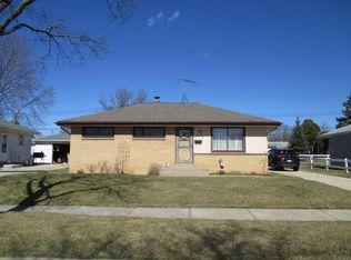8026 W Norwich St, Milwaukee, WI 53220
