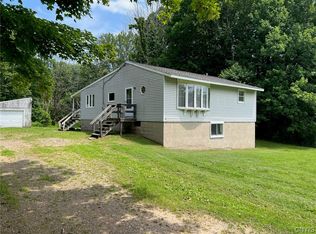 218 Oswego River Rd, Phoenix, NY 13135