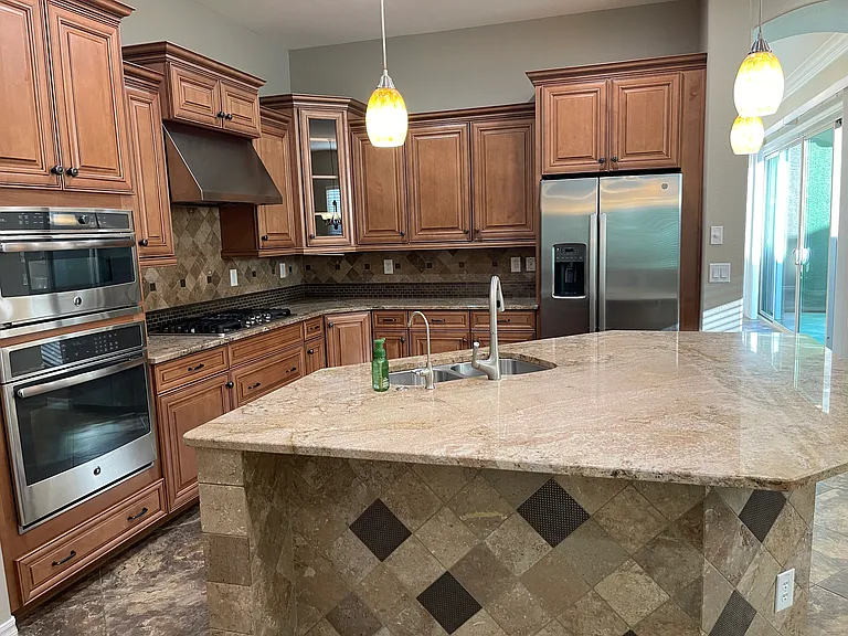 2543 E Penedes Dr — Photo 16