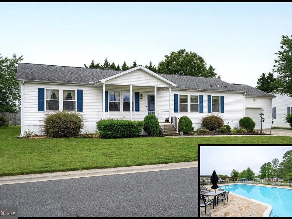 1st image of 29 Kensington Dr
