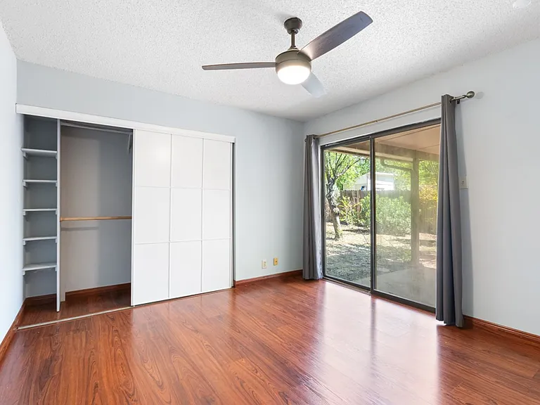 9929 Village Briar — Photo 15