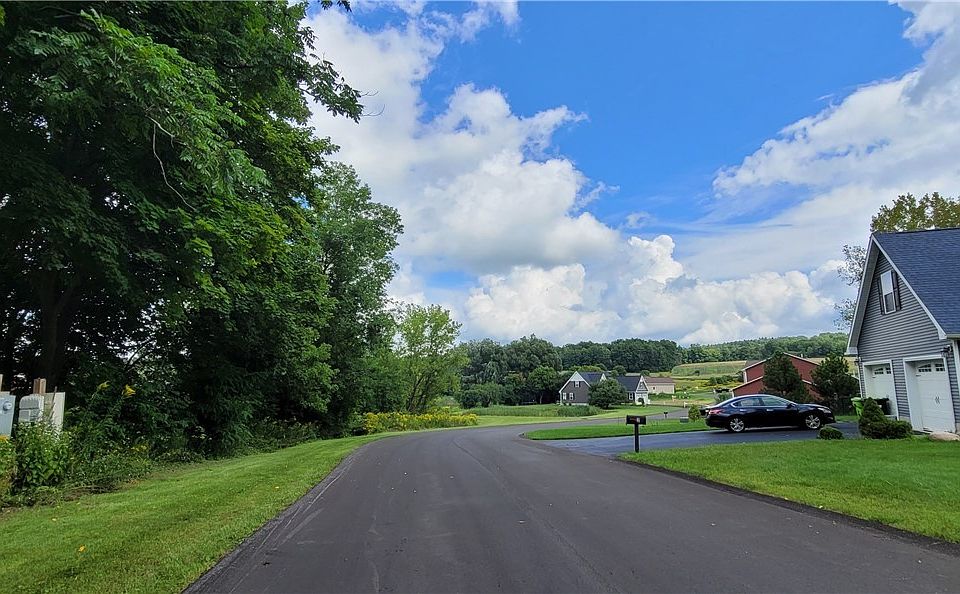 1st image of 22 S Meadow Dr