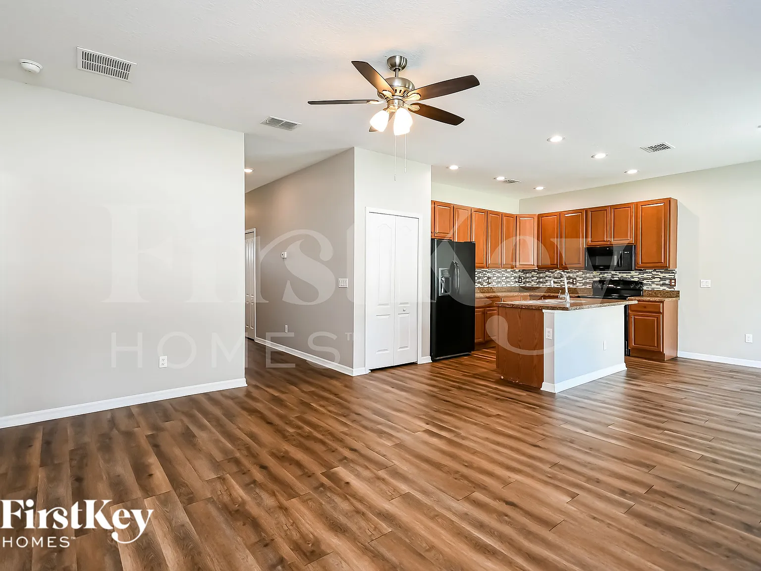 3 bed, 2.0 bath, 1440 sqft, $2,225 — Photo 4