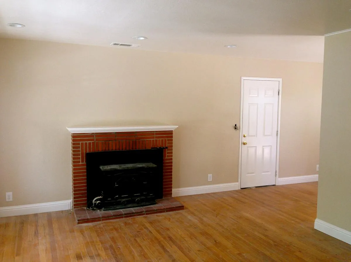 3 bed, 1300 sqft, $2,395 — Photo 4