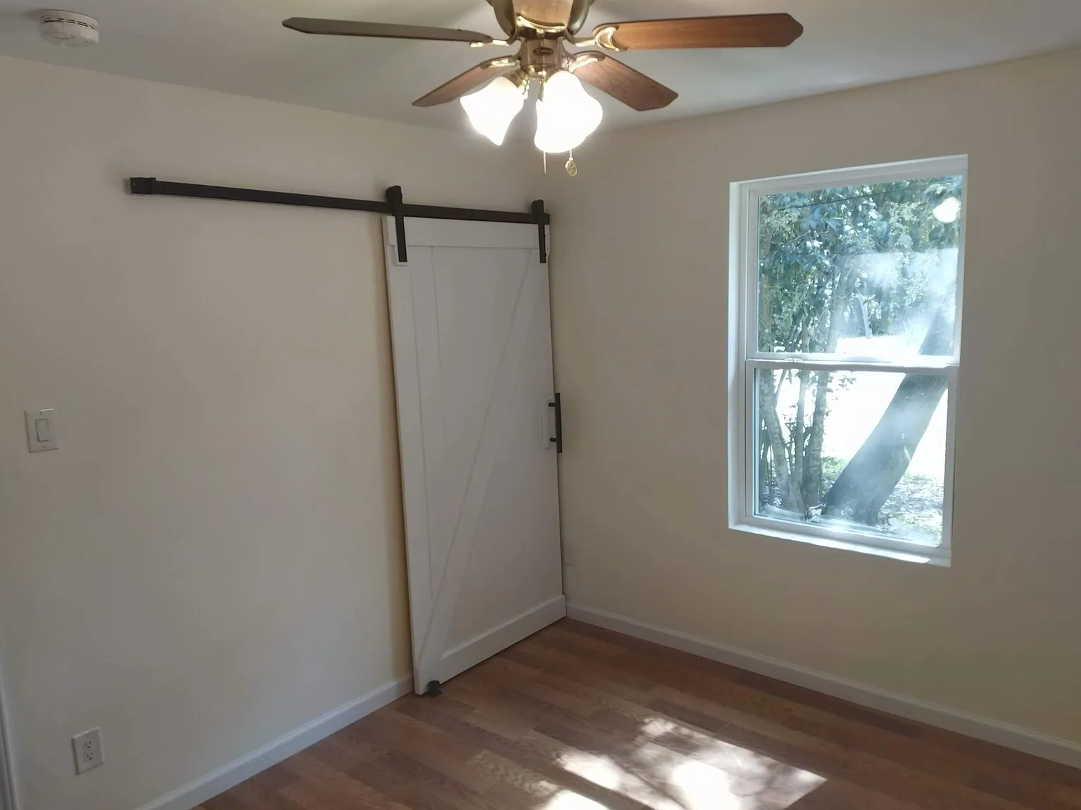 3 bed, 1002 sqft, $1,800 — Photo 4