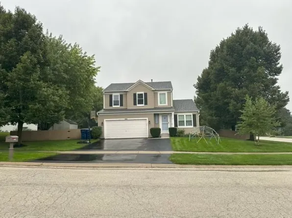 1016 Rainy Lake Ct, Lake Villa, IL 60046