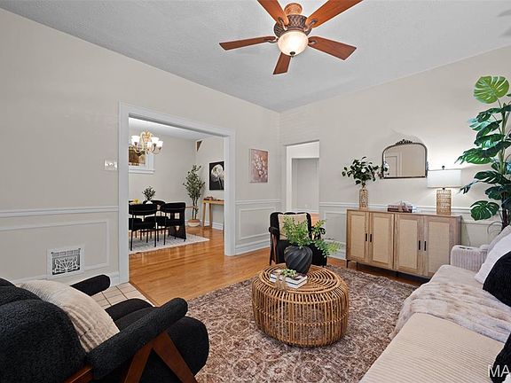 5th image of 4819 Rhodes Ave