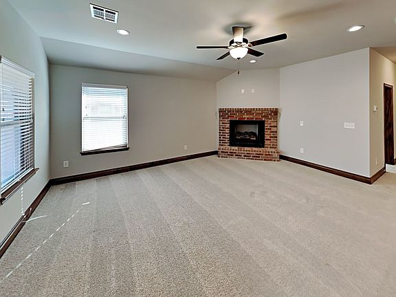 4th image of 14312 Covington Ave