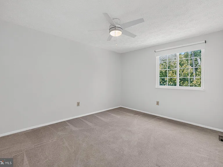 4009 Shallow Brook Ln — Photo 14