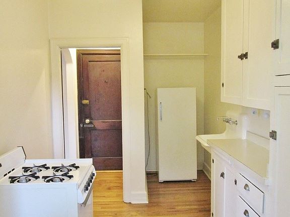 3rd image of 805 E 18th Ave APT 10