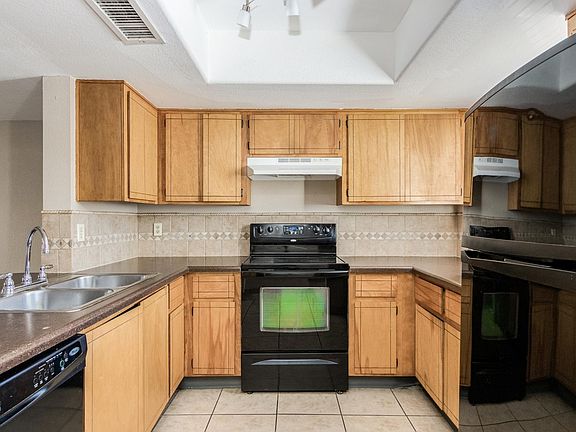 3rd image of 1601 W Sunnyside Dr Unit 168