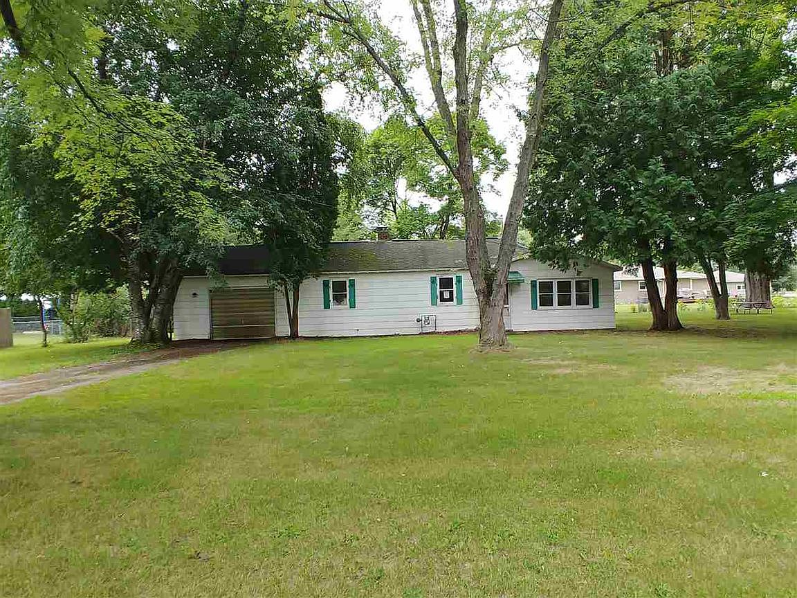 309 E Alfred St, Weyauwega, WI 54983 Zillow