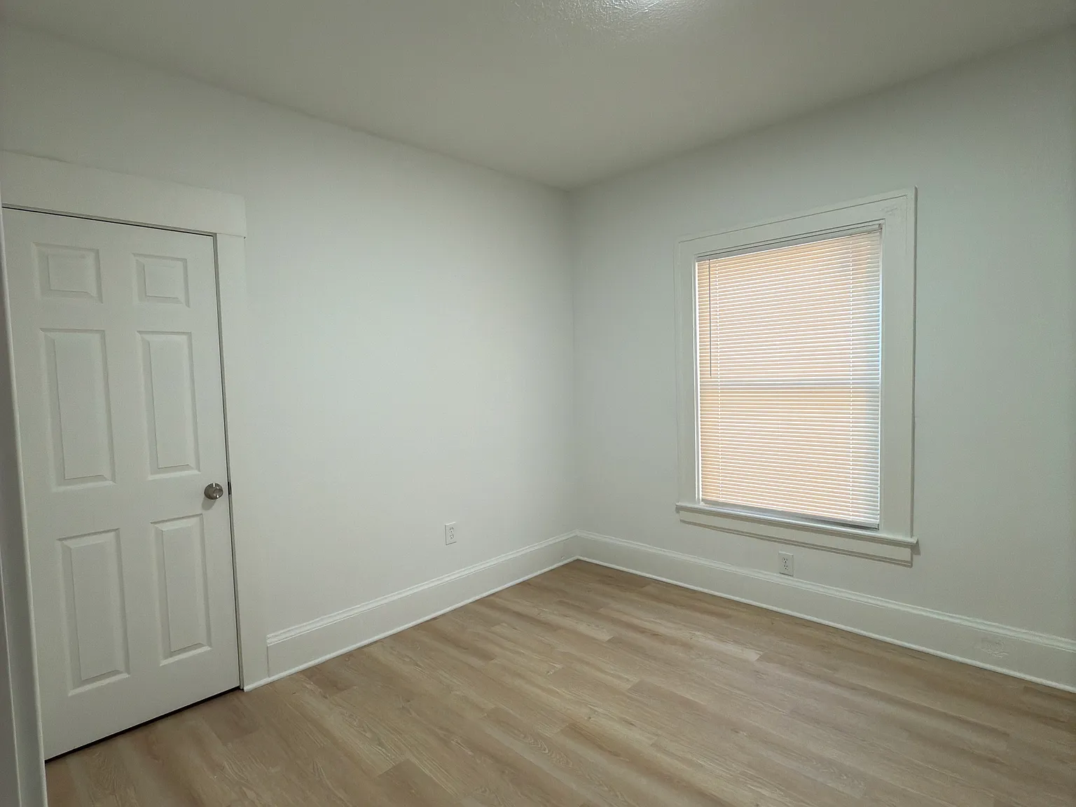 2 bed, 900 sqft, $1,150 — Photo 4