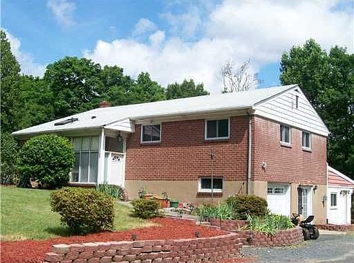 2nd image of 65 Silver Birch Ln