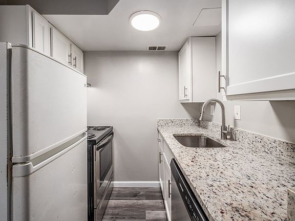 2nd image of 60 W 8th Ave APT D1