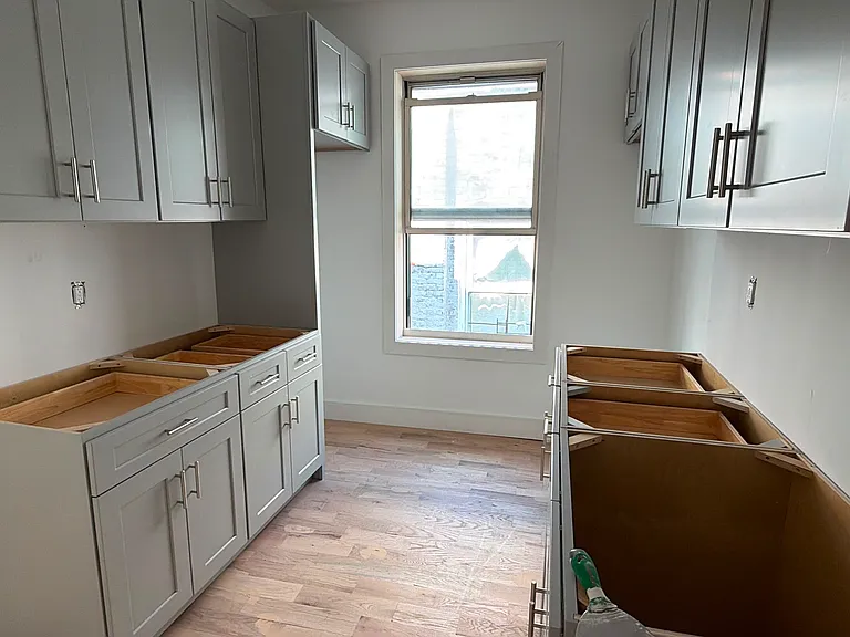 1506 E 172nd St #2F — Photo 1