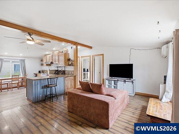 5th image of 4475 SE 3rd St