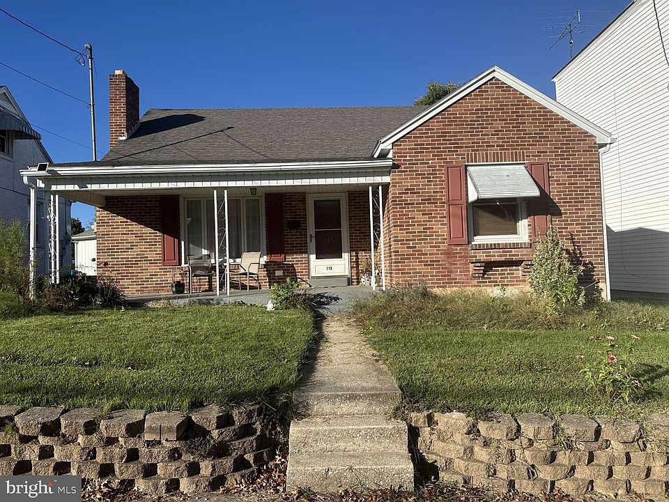 1st image of 115 W Maple St