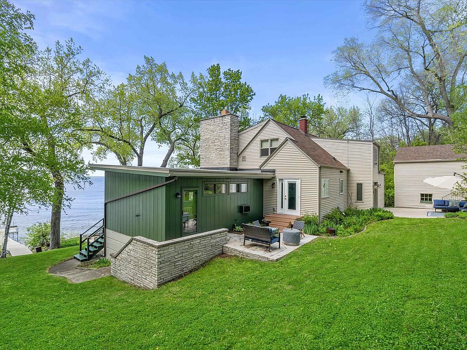 1st image of 2825 Nicolet Dr