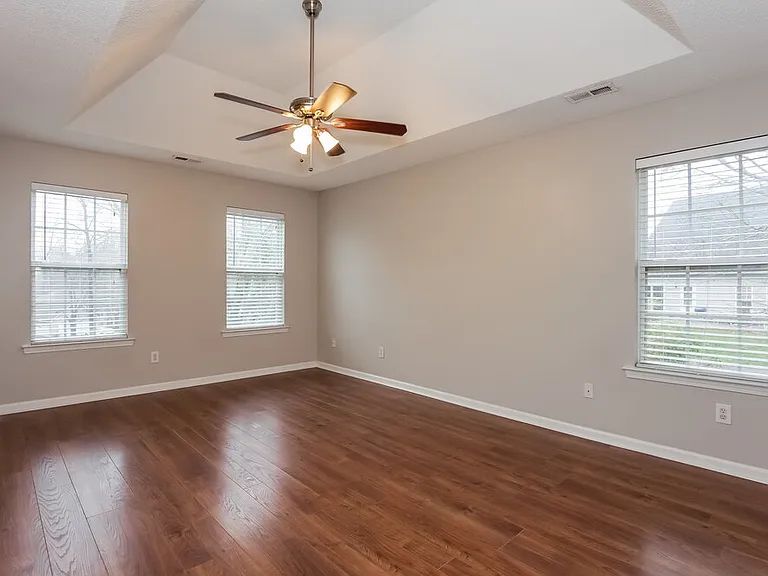 5937 Hedgecrest Pl — Photo 10