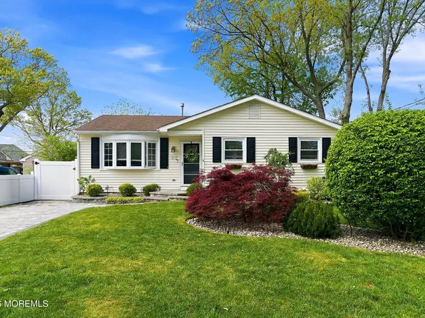 22 Washington Drive, Brick, NJ 08724