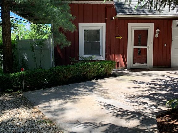 Front Entry to townhouse