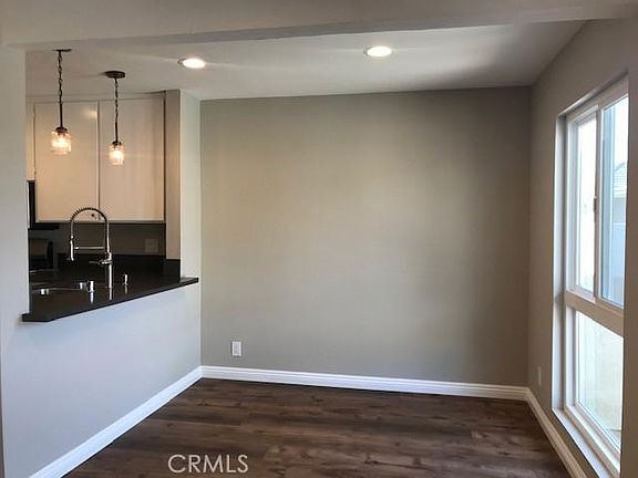 4th image of 77 Golden Glen St #4