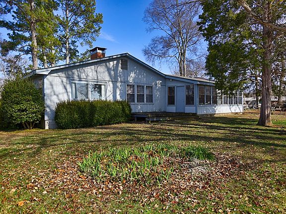 3rd image of 139 Longshore Dr