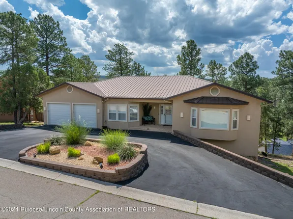 107 Pat Thompson Ct, Ruidoso, NM 88345