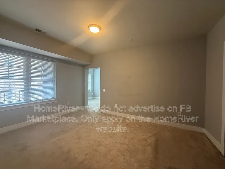 2907 Bleeker St #203 — Photo 9