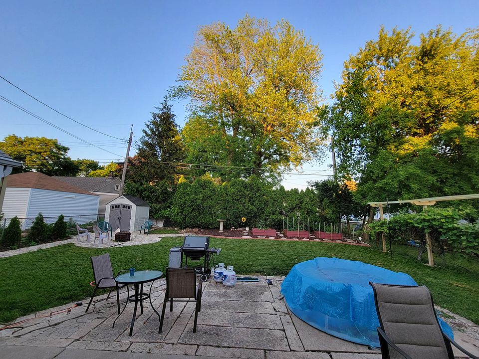 2nd image of 3710 S 91st St