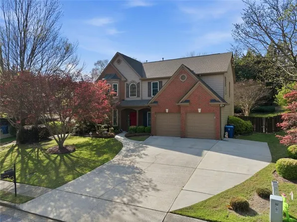 1634 Bailey Farms Dr, Lawrenceville, GA 30043