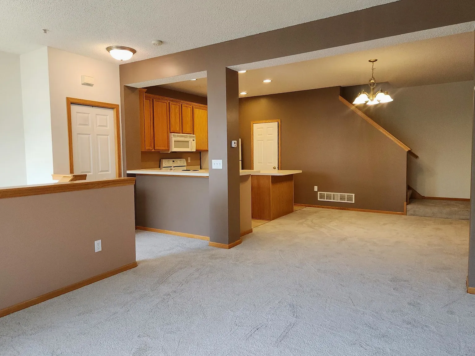 14494 Sumter Ave — Photo 4
