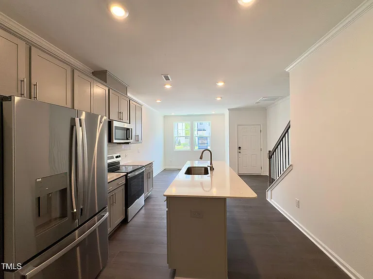 1529 Crescent Townes Way — Photo 10
