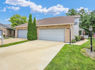 1004 Pheasant Cir, Savoy, IL 61874