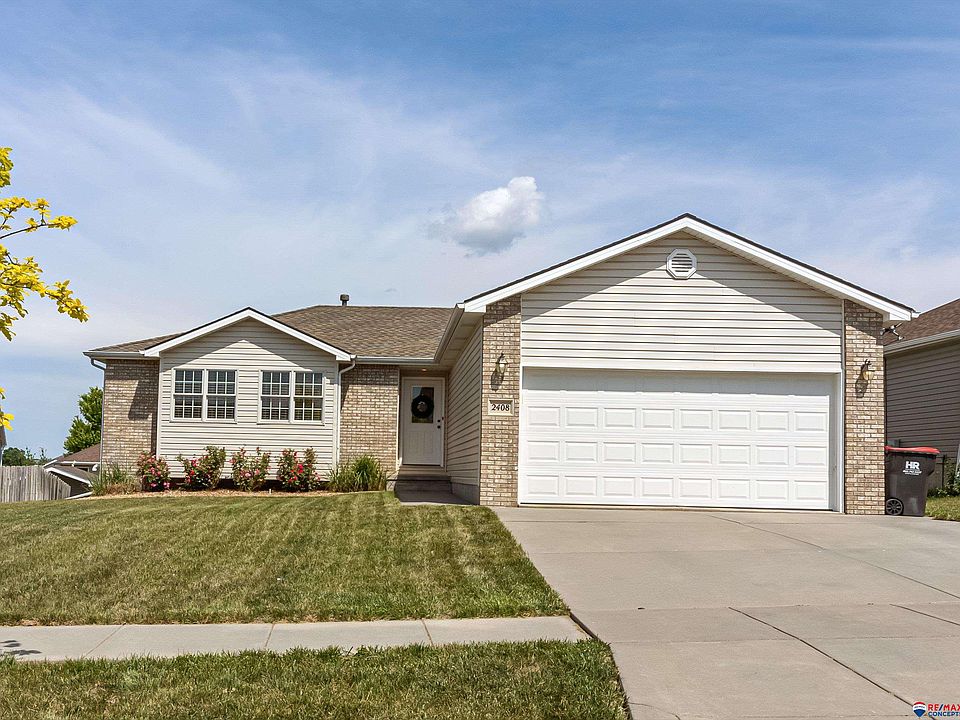 1st image of 2408 NW 45th St