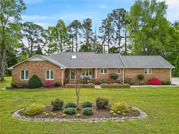108 Stonehaven Ln, Easley, SC 29642
