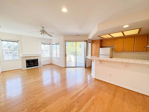 3rd image of 2330 Dolphin Dr