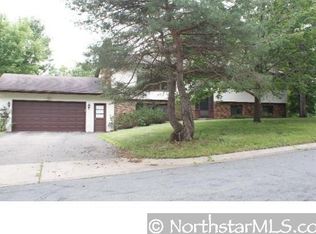 2413 Highland View Ave, Burnsville, MN 55337