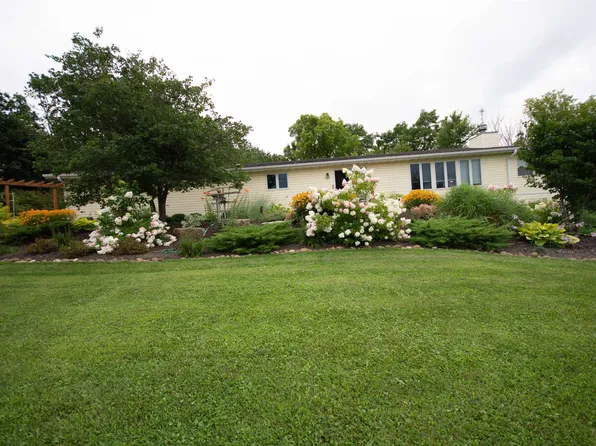 W2082 Princeton Rd, Green Lake, WI 54941