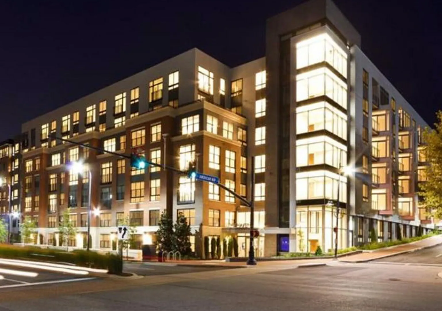 In the Heart of National Harbor! 2 bedroom 2 bathroom — Photo 3